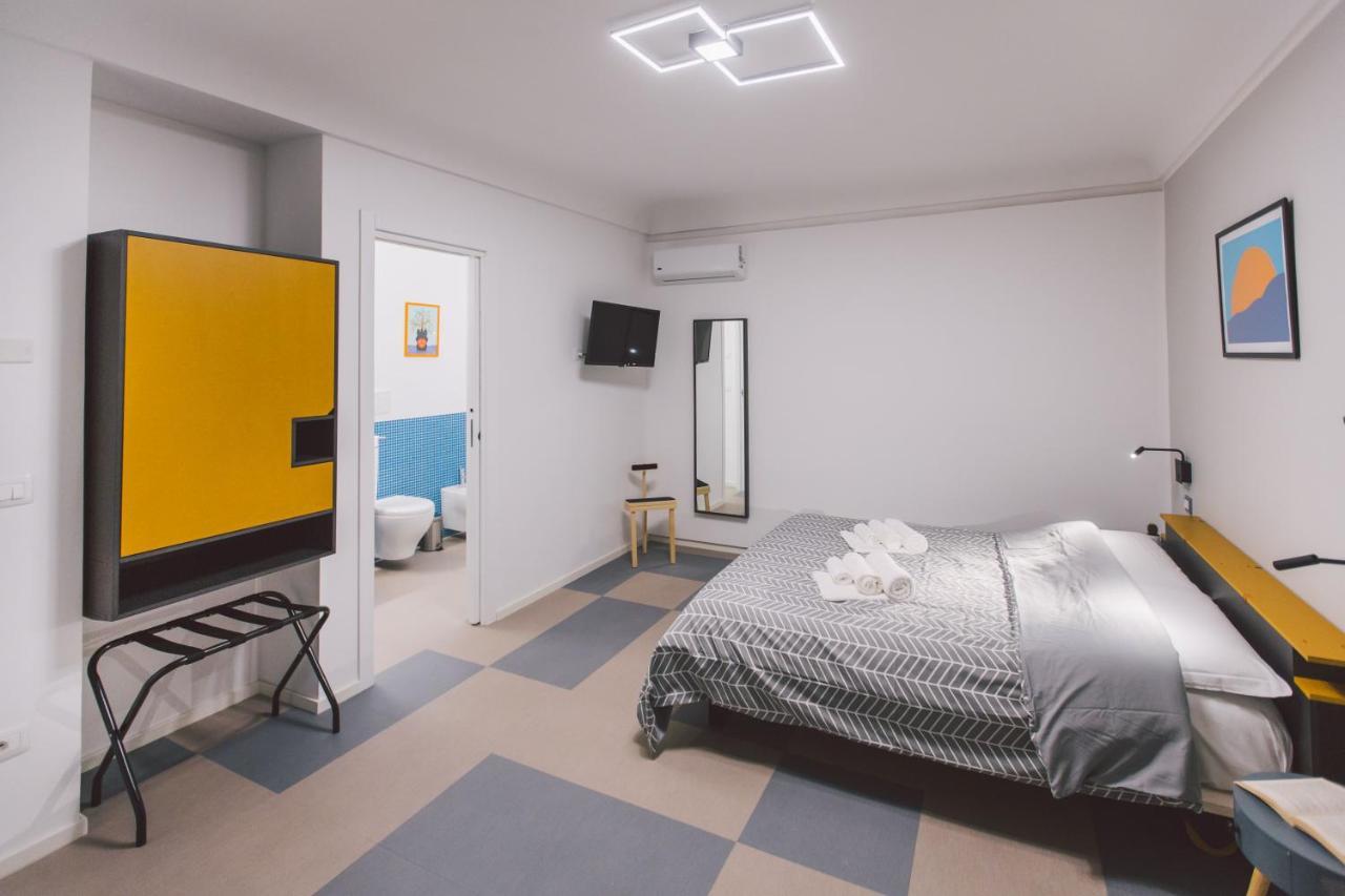 Double Bedroom Across Ortigia Syracuse